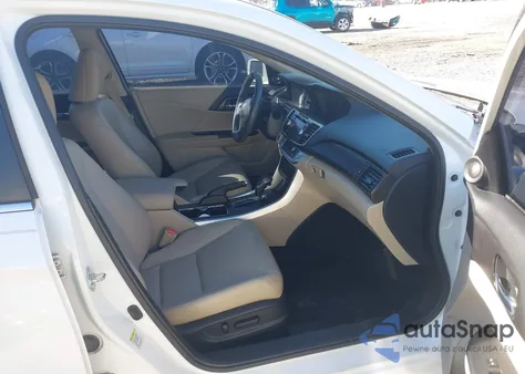 2015 Honda Accord Ex-L from USA, damaged, VIN 1HGCR2F88FA197077